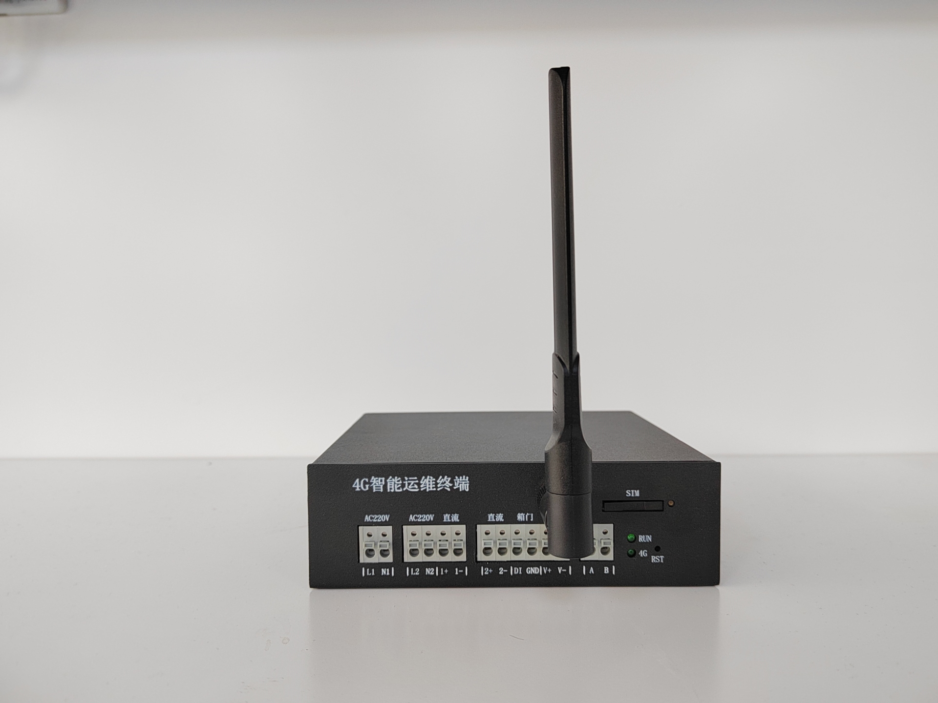 IMT-100鐵塔基站智能運(yùn)維終端