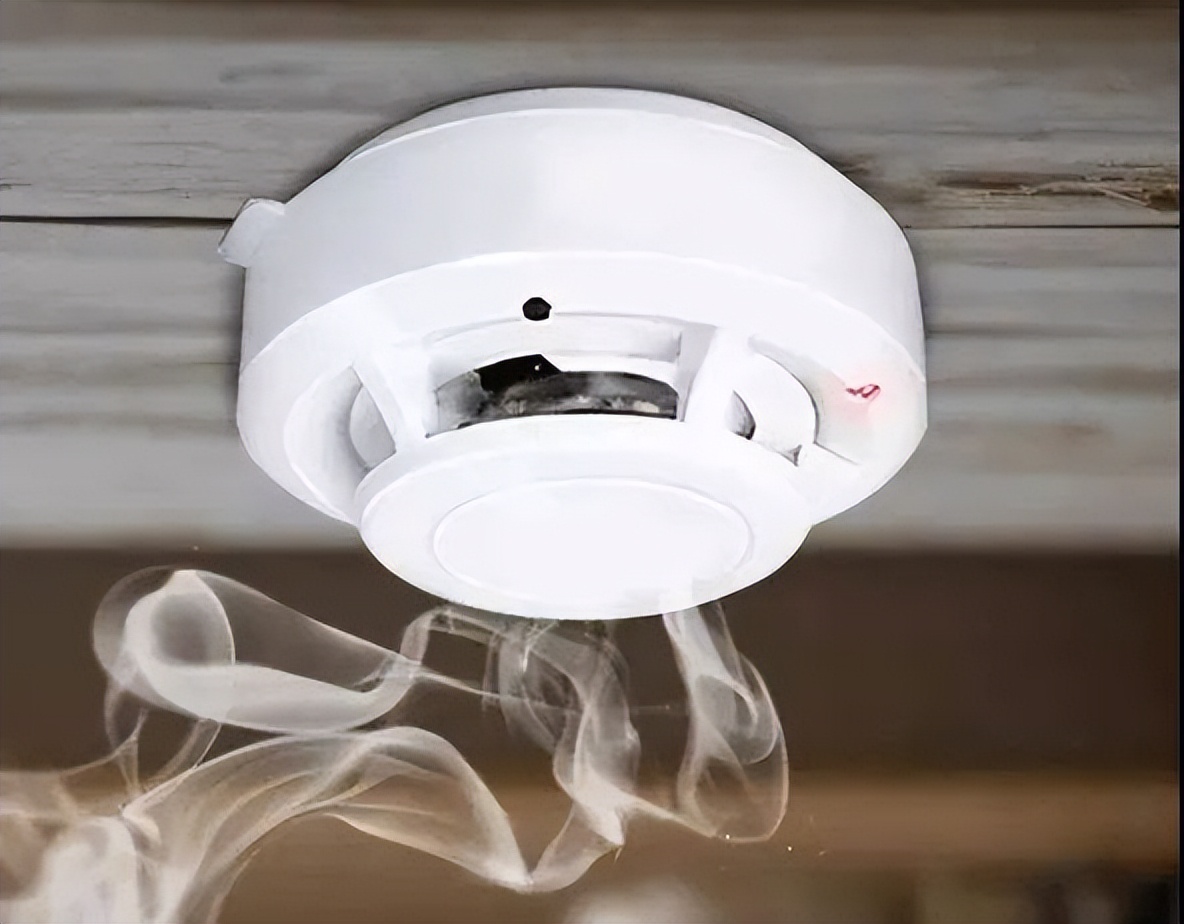 機房監(jiān)控中煙霧傳感器常見問題匯總！附老技術(shù)的處理方法